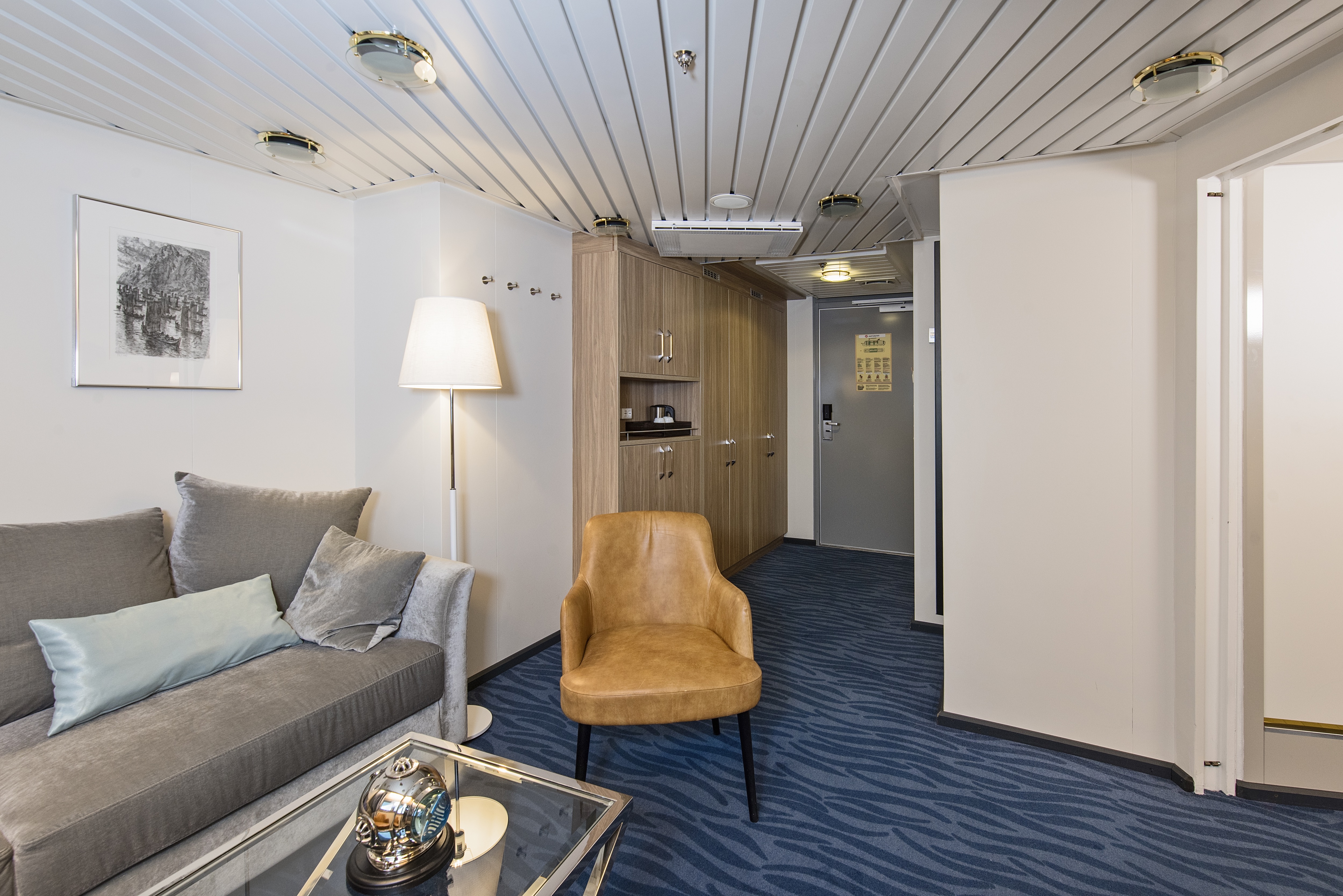 Expedition Suite | Two-bed suite on promenade deck